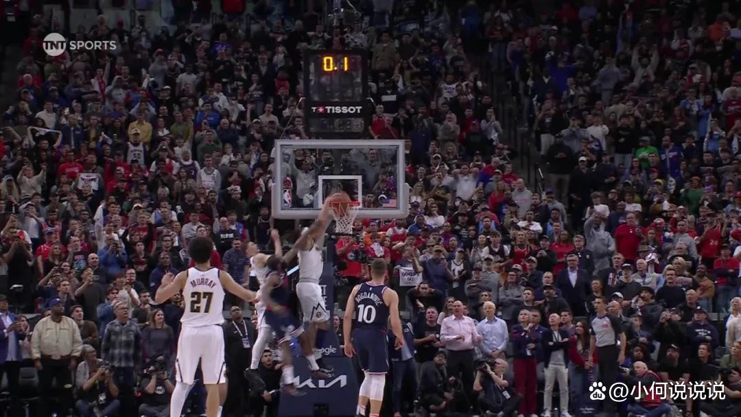 BBIN体育-篮球比赛惊现压哨绝杀，主场球迷疯狂欢呼