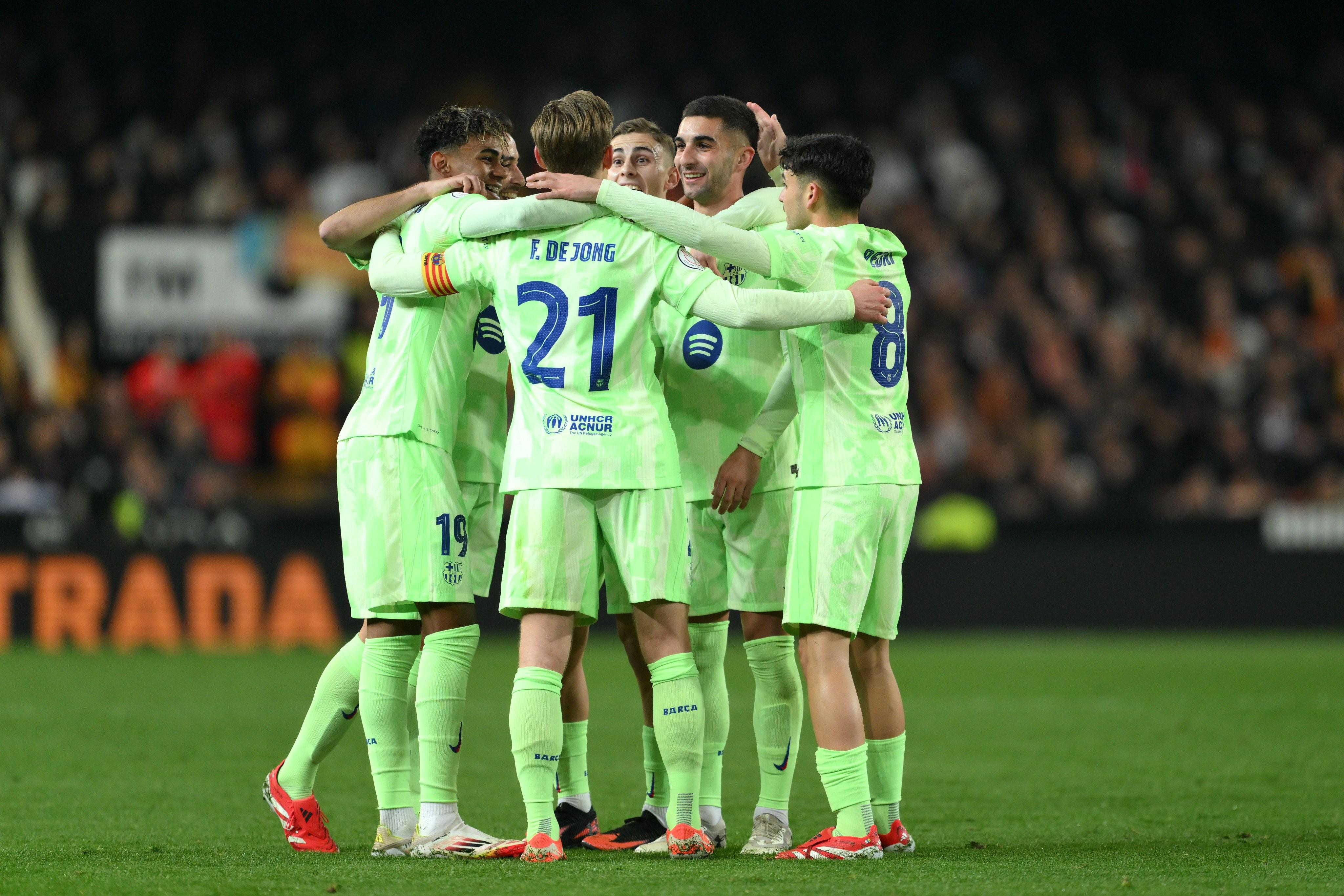 BBIN体育-瓦伦西亚全队整体爆发，联手赢得比赛(瓦伦西亚首发)